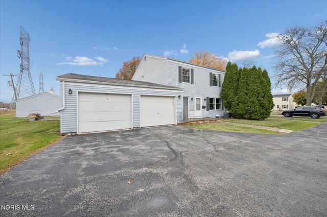 3716 Lakepointe Drive, Northwood, OH 43619