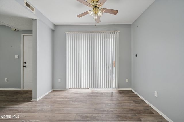 3716 Lakepointe Drive, Northwood, OH 43619