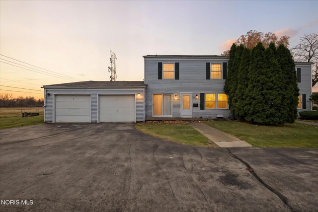 3716 Lakepointe Drive, Northwood, OH 43619