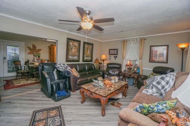 4349 Lindsey Ln, Pace, FL 32571