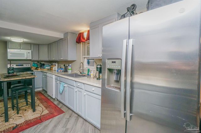 4349 Lindsey Ln, Pace, FL 32571