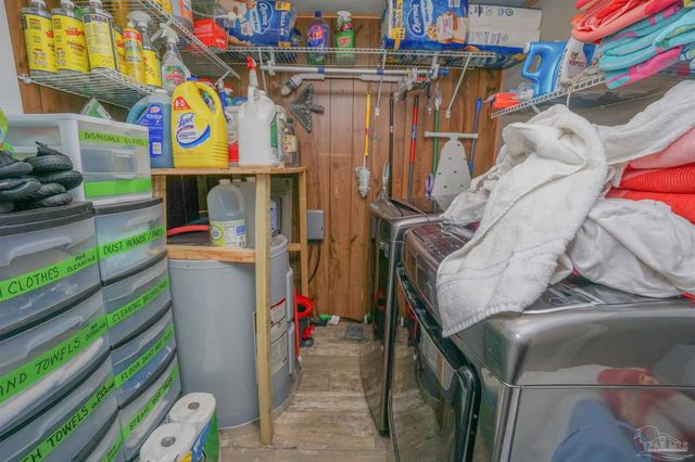 4349 Lindsey Ln, Pace, FL 32571