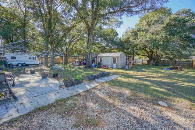 4349 Lindsey Ln, Pace, FL 32571