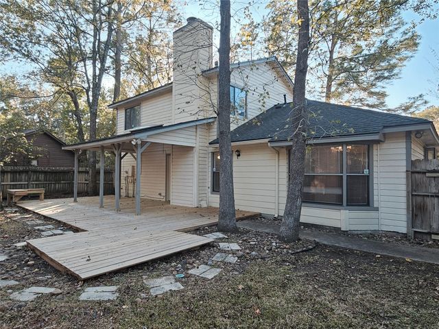 80 Fallenstone Drive, The Woodlands, TX 77381