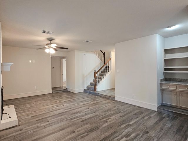 80 Fallenstone Drive, The Woodlands, TX 77381