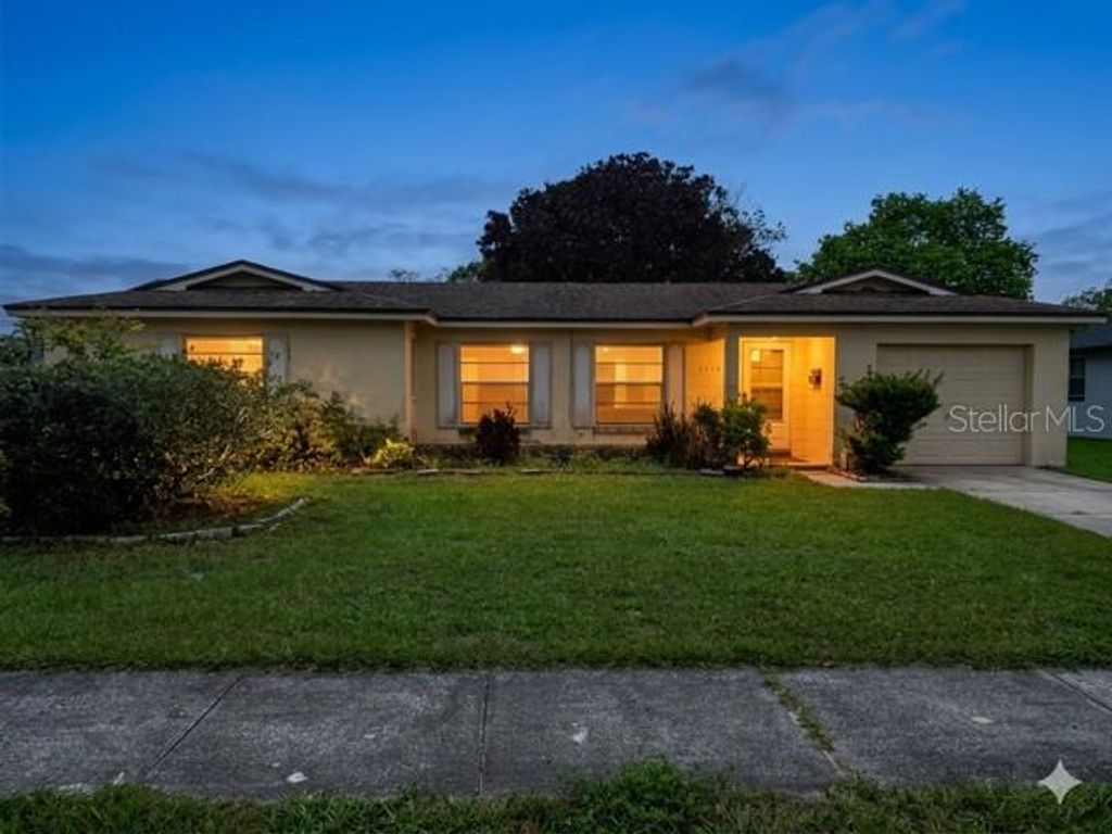 6370 FORECASTLE COURT, Orlando, FL 32807