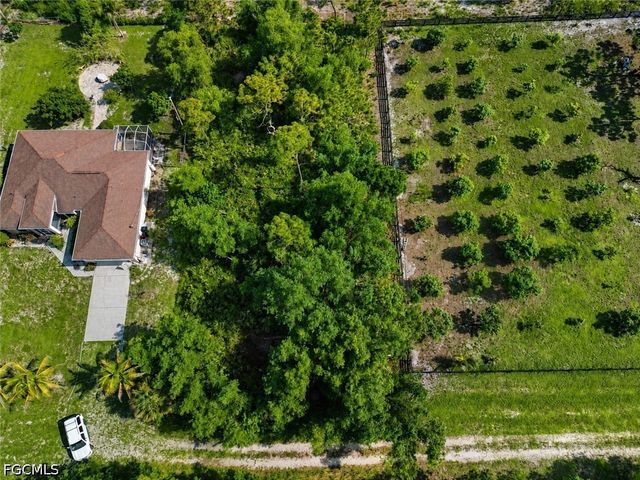 6207 Hodges DR, Bokeelia, FL 33922