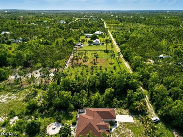 6207 Hodges DR, Bokeelia, FL 33922