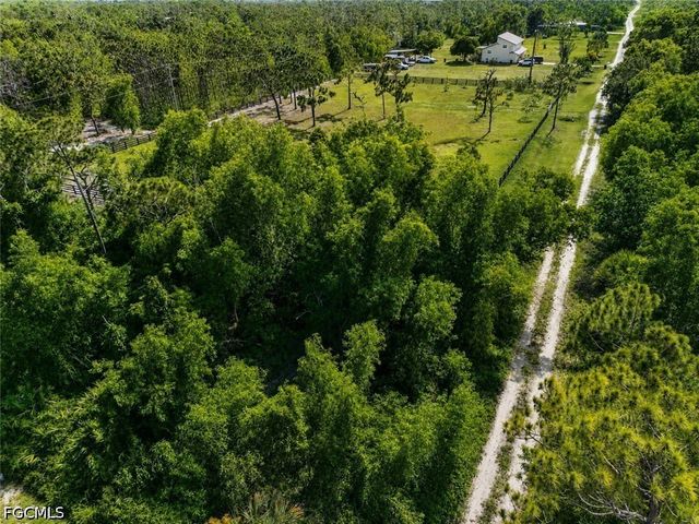 6207 Hodges DR, Bokeelia, FL 33922