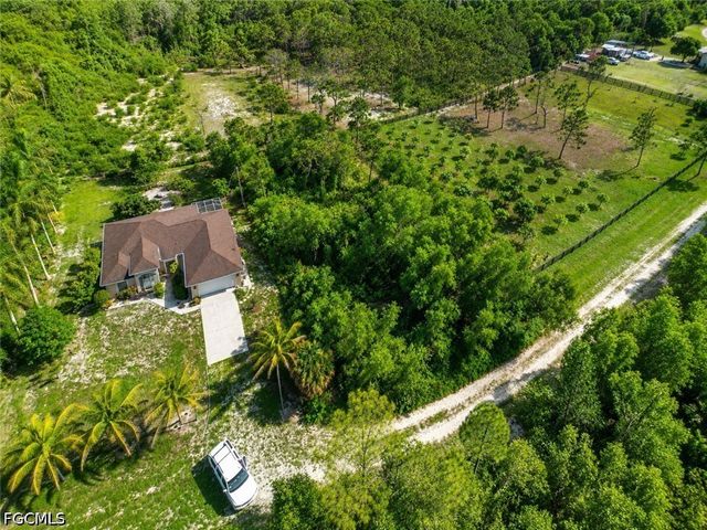 6207 Hodges DR, Bokeelia, FL 33922