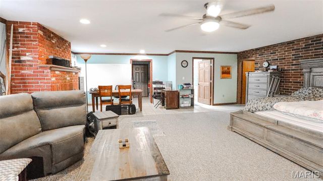 12601 County Road 2170, St James, MO 65559