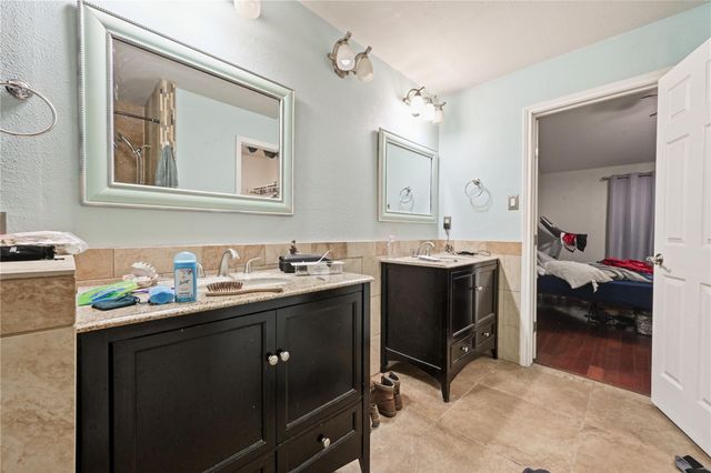 107 Harbour Town Lane, Conroe, TX 77356