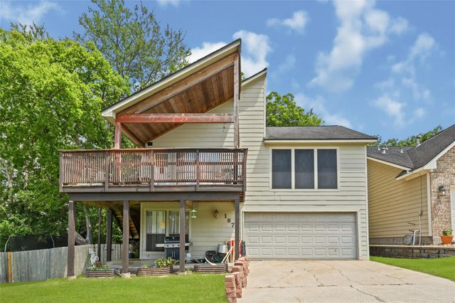 107 Harbour Town Lane, Conroe, TX 77356