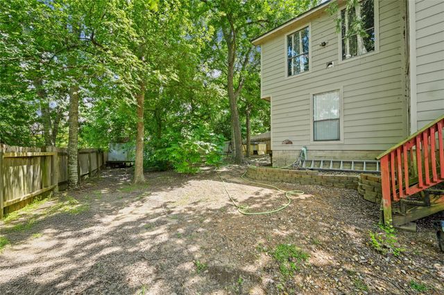 107 Harbour Town Lane, Conroe, TX 77356