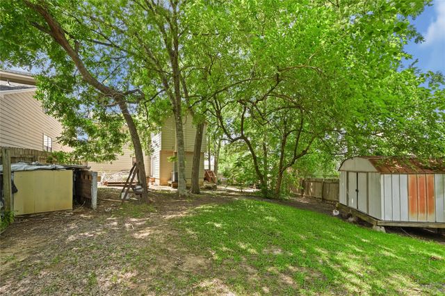 107 Harbour Town Lane, Conroe, TX 77356