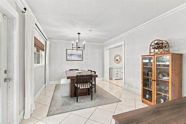 5601 15TH AVENUE N, St Petersburg, FL 33710
