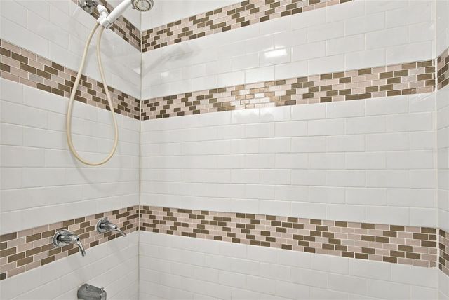5601 15TH AVENUE N, St Petersburg, FL 33710