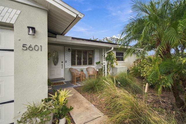 5601 15TH AVENUE N, St Petersburg, FL 33710
