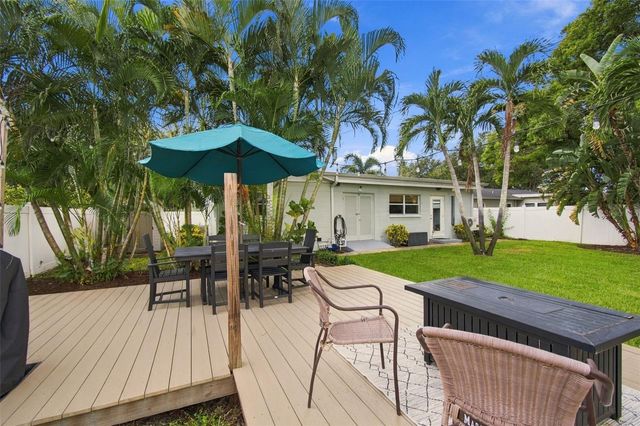 5601 15TH AVENUE N, St Petersburg, FL 33710