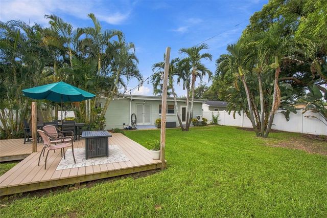5601 15TH AVENUE N, St Petersburg, FL 33710