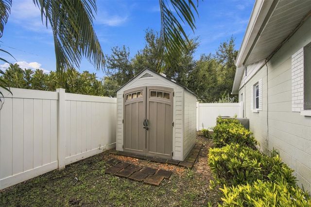 5601 15TH AVENUE N, St Petersburg, FL 33710