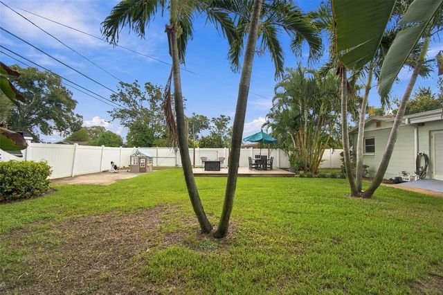 5601 15TH AVENUE N, St Petersburg, FL 33710