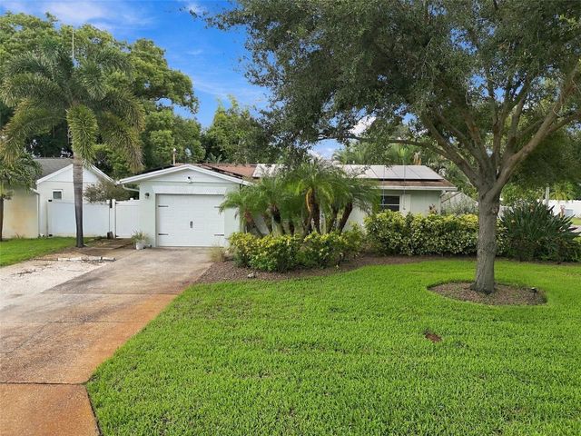 5601 15TH AVENUE N, St Petersburg, FL 33710