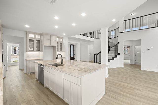 341 Loretta Lane, Burleson, TX 76028