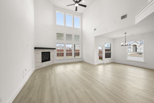 341 Loretta Lane, Burleson, TX 76028