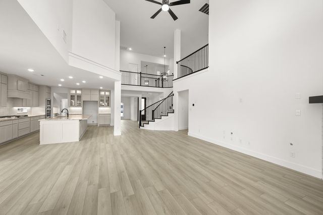 341 Loretta Lane, Burleson, TX 76028