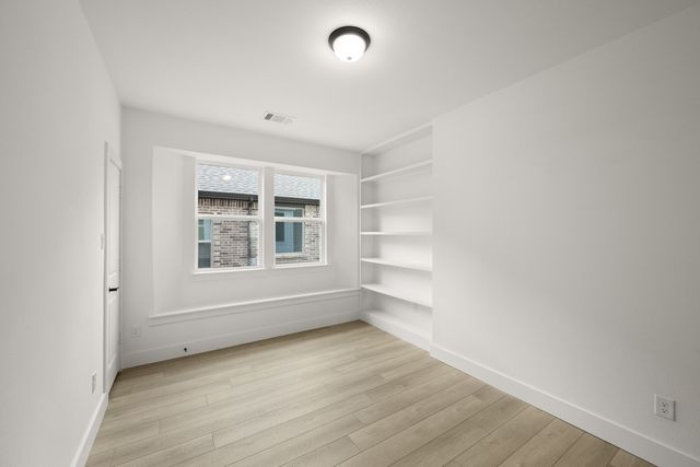 341 Loretta Lane, Burleson, TX 76028