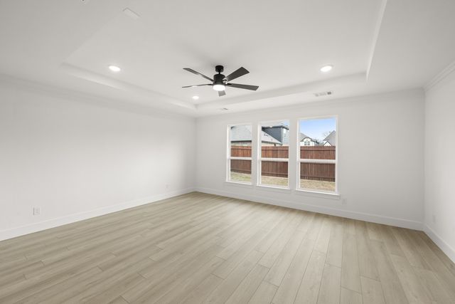 341 Loretta Lane, Burleson, TX 76028