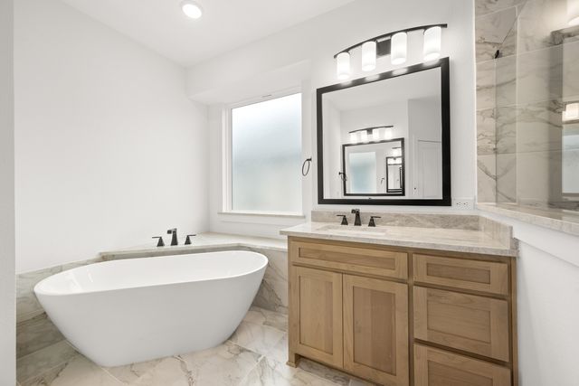 341 Loretta Lane, Burleson, TX 76028