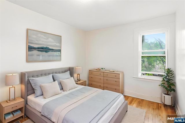 11 Sunset Avenue, Newark, NJ 07106