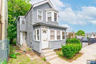 11 Sunset Avenue, Newark, NJ 07106