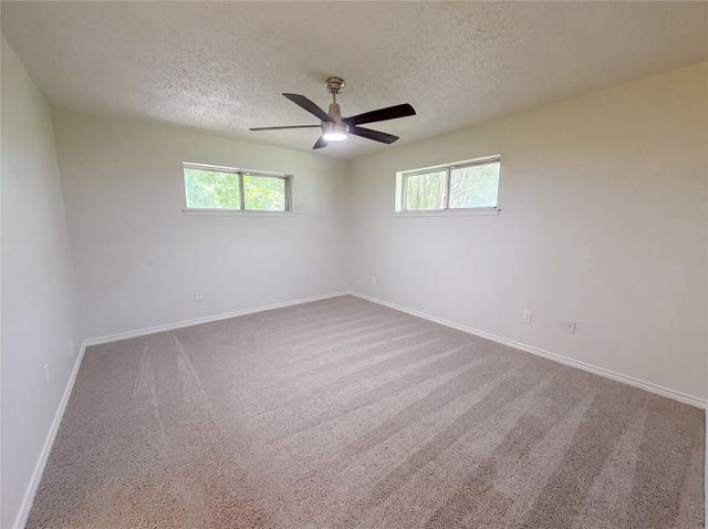 304 Brook Hollow Drive, Desoto, TX 75115