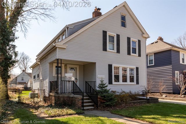 22223 Military Street, Dearborn, MI 48124