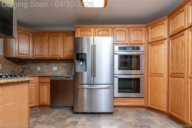 22223 Military Street, Dearborn, MI 48124