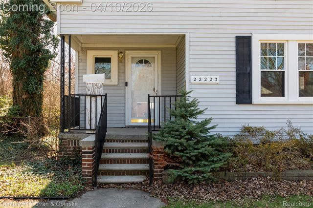 22223 Military Street, Dearborn, MI 48124
