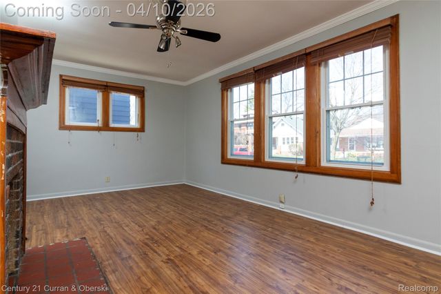 22223 Military Street, Dearborn, MI 48124