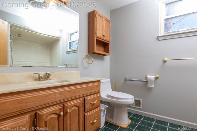 22223 Military Street, Dearborn, MI 48124