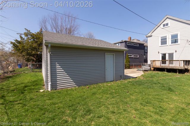 22223 Military Street, Dearborn, MI 48124