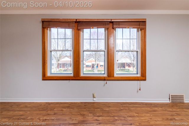 22223 Military Street, Dearborn, MI 48124