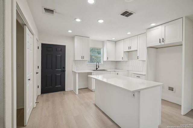 620 W Euclid, San Antonio, TX 78212