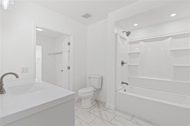 5257 Greenwood Lane, Mobile, AL 36608