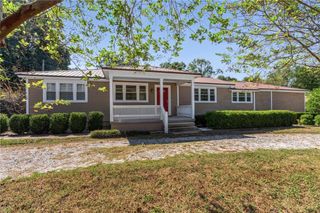 5257 Greenwood Lane, Mobile, AL 36608