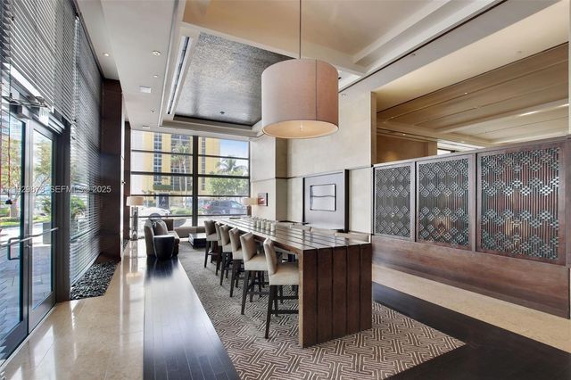 5875 Collins Ave 501, Miami Beach, FL 33140