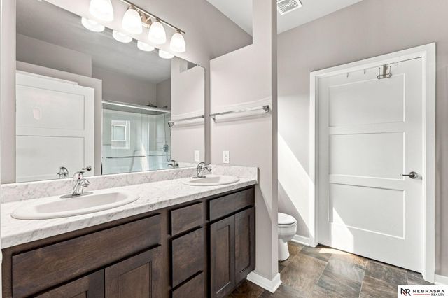 11705 S 113th Street, Papillion, NE 68046