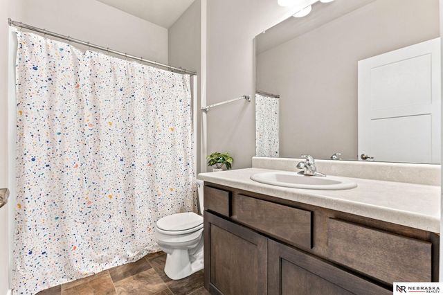 11705 S 113th Street, Papillion, NE 68046