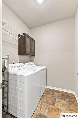 11705 S 113th Street, Papillion, NE 68046